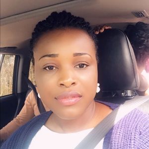 Meet your Posher, Leticia